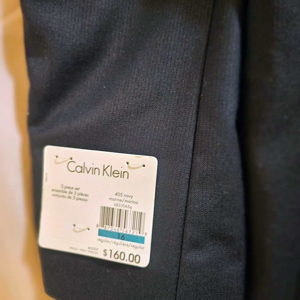 Calvin Klein Boy's Navy 3-Piece Suit - Picture 6 of 6